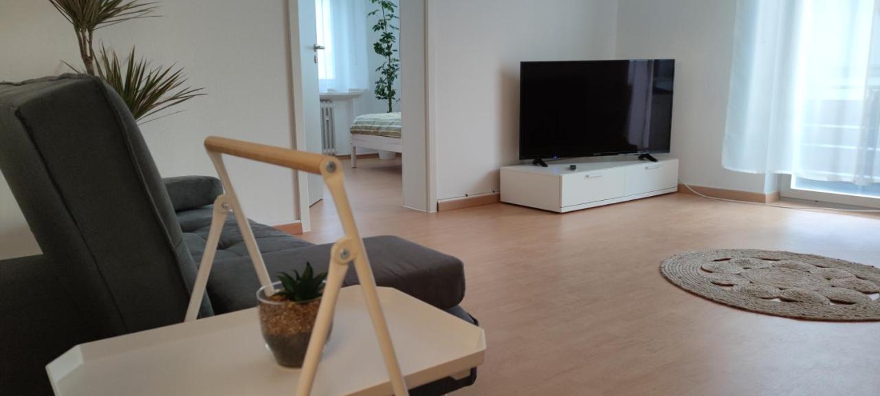 Schoene Und Optimal Gelegene Wohnung Og Weisskirchen Екстериор снимка